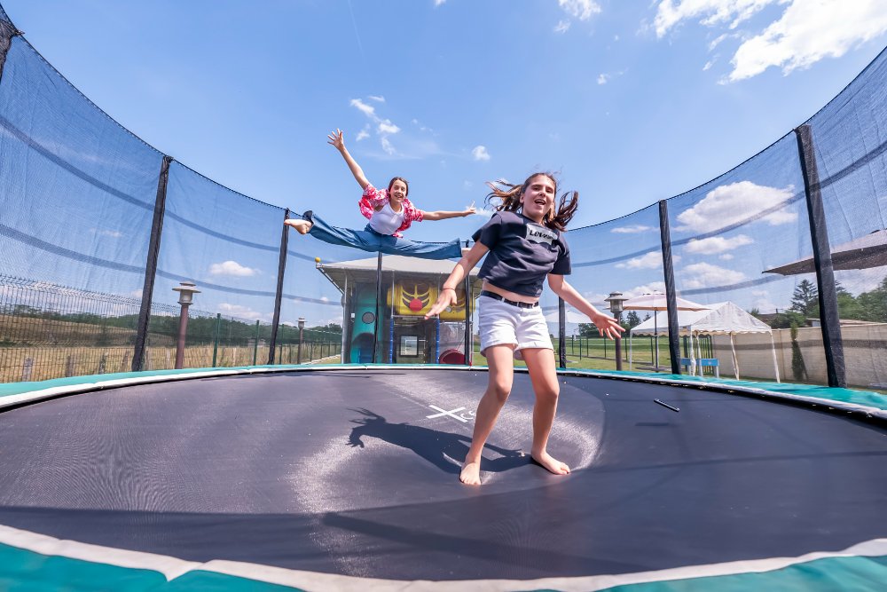 Aire camping-car � Arbigny (01190) - Photo 4